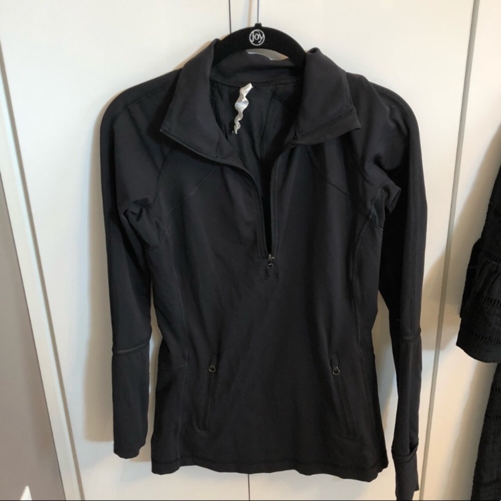 *SOLD* Lululemon define pullover jacket